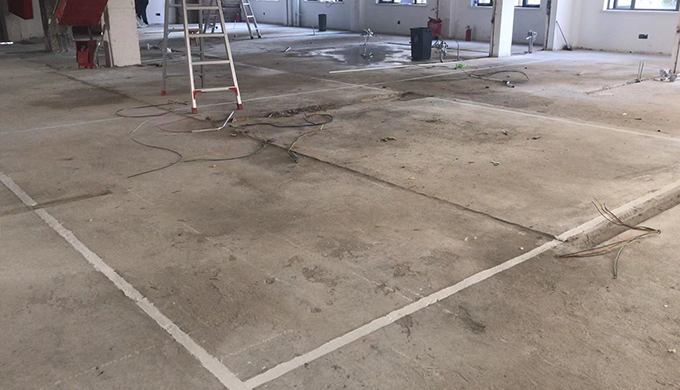 漕河涇國際孵化中心辦公室裝修現場手機拍攝 漕河涇國際孵化中心辦公室裝修現場手機拍攝