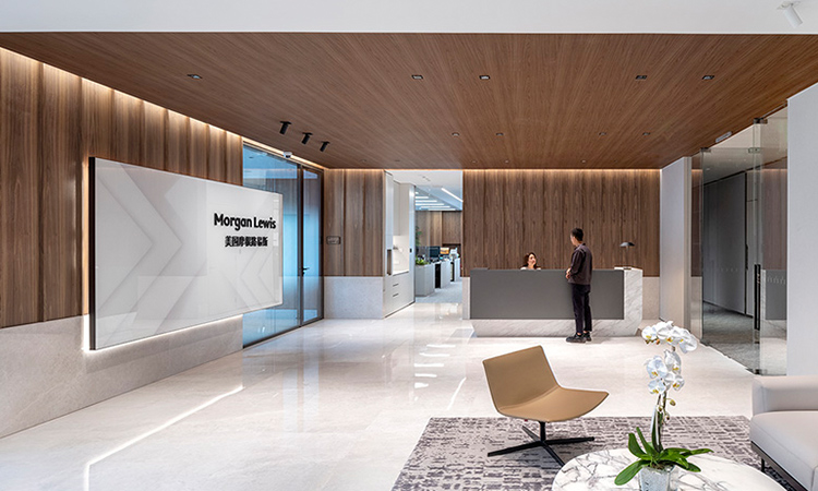 上海高檔辦公室裝修從高顏值前臺設計開始