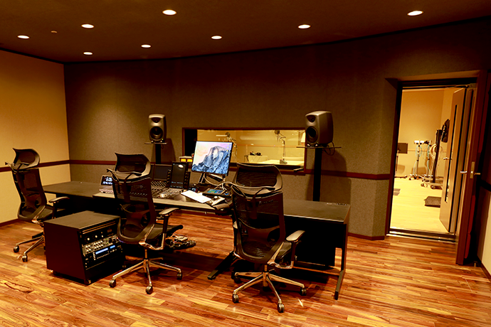 可以集中精力于游戲開發的辦公室環境設計