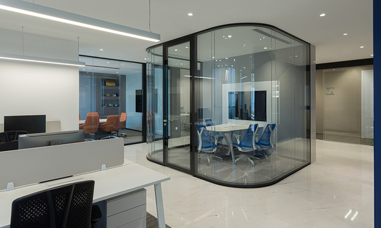 國內(nèi)的名企辦公室裝修都是怎樣設計的？起到哪些作用？   